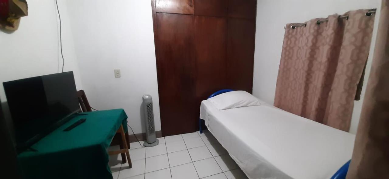 Hotel Duerme Tranquilo Río Segundo Esterno foto
